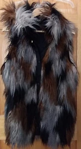 Trina Turk Weste mit Kapuze und Kunstfell braun  - Bild 1 von 11