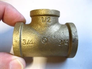 Messing Rohrverschraubung, Reduzier-T-Stück, 3/4" x 1/2" x 3/4" Innenrohr NPT/IPS - Bild 1 von 3