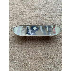 GAP Mini Skateboard Charm Keychain - Camo Design With Skater Graphic 4"  Vintage - Picture 1 of 5