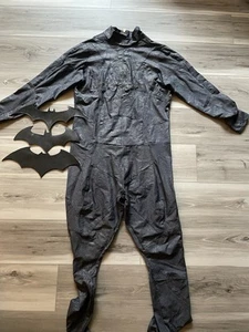 Batman Cosplay Costume - Picture 1 of 12