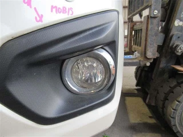 Faro antiniebla izquierdo SUBARU Impreza 2012 DBA-GP7 84501FJ000 [usado] [PA119951412] Foto 1 de 1