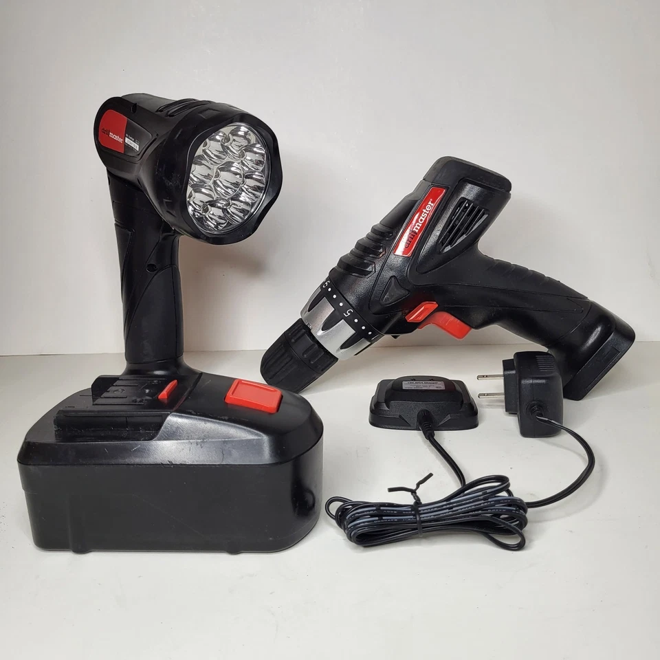 Taladro inalámbrico Drill Master 18V con batería de NiCd, cargador y linterna Foto 1 de 4