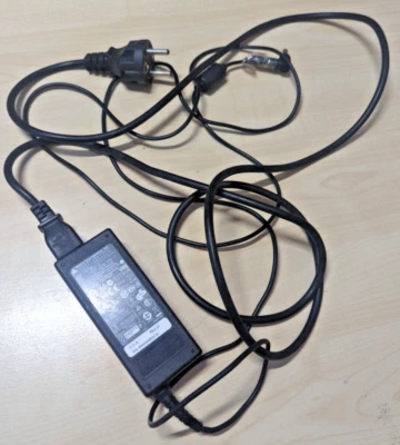Netzteil Ladegerät für Acer 3620 Delta Electronics ADP-90CD DB – Gummi rissig OK - Bild 1 von 3