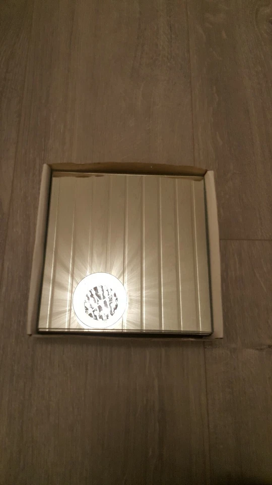 8 Stück Spiegelplatte Tischspiegel 15 cm x 15 cm *NEU* - Bild 1 von 1