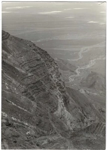 Foto original de la cima de la montaña Jabal Ataqah Ataka Sinaí Egipto Guerra de Yom Kippur 1973 - Imagen 1 de 2