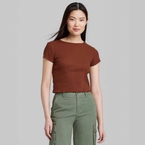 Wild Fable Women's M Medium T-Shirt Brown Short Sleeve Ribbed Cropped Top New - Picture 1 of 3