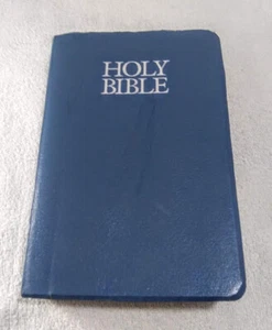 Zondervan Holy Bible NIV Red Letter Blue Cover - Picture 1 of 12