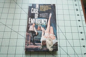 IN CASE OF EMERGENCY BY GEORGES SIMENON  RARE MACFADDEN PULP SLEAZE NOIR GGA PB - Picture 1 of 3