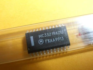 2PCS MC33219ADW Voice Switched Speakerphone IC SO24 MOTOROLA - Picture 1 of 1