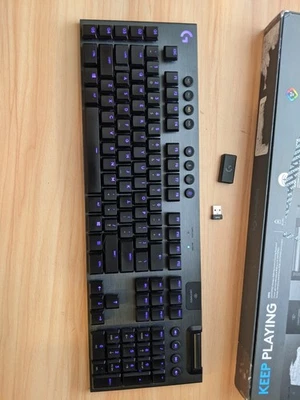 Logitech G915 LIGHTSPEED RGB Mechanical Gaming Keyboard 920-009103 - Image 1 of 4