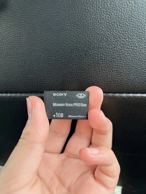 Sony PSP Memory Stick Duo “MagicGate” OEM 1 GB (Authentic) - Image 1 of 2