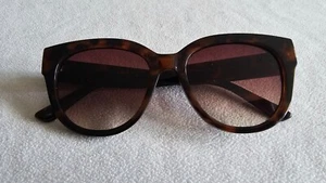 Mango brown frame cat's eye sunglasses. - Picture 1 of 11