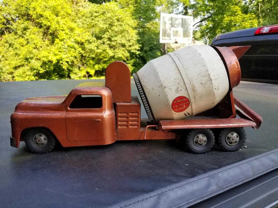 Camión mezclador de concreto y cemento TOY Structo listo para mezclar Foto 1 de 4