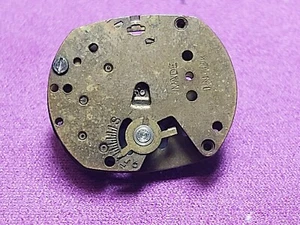 Timex - M22 - Part Movement - 24 x 19.5mm  (FC908) - Picture 1 of 4