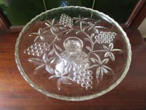 VINTAGE CROWN CRYSTAL GRAPES SERIES 41 DEPRESSION GLASS CAKE STAND - Picture 1 of 7