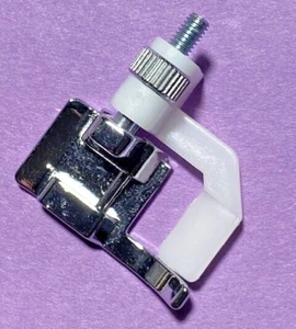 Máquina de coser Pfaff cinta de lentejuelas pie elástico que se adapta a muchos modelos - Imagen 1 de 7