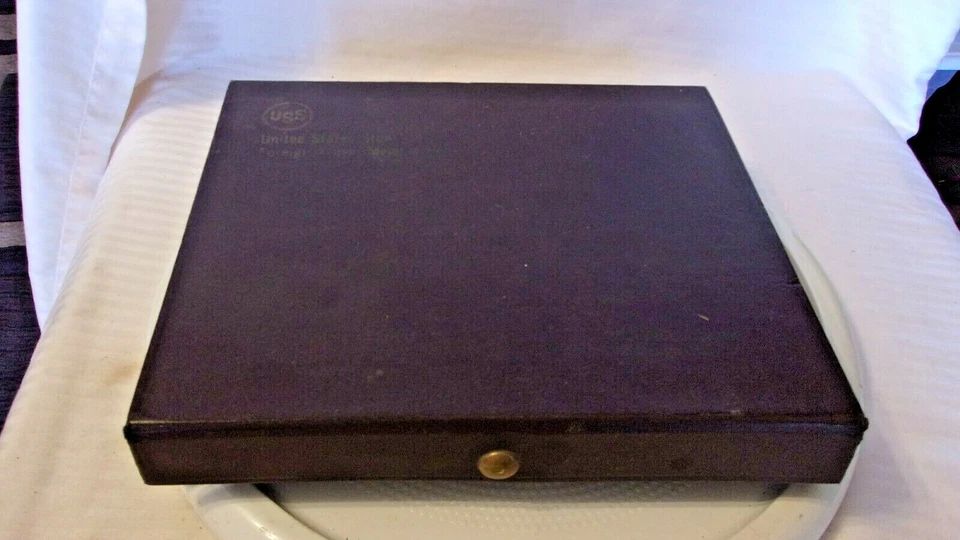 Vintage USS United Stales Steel Foreign Travel Storage Box Snap Lock - Image 1 of 4