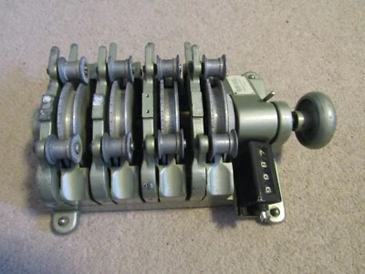 Sincronizador de película Moviola vintage modelo SZD Foto 1 de 4