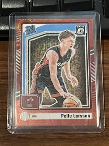 Mira telescópica roja Miami Heat 2024-25 Panini Donruss Optic Pelle Larsson RC #293 - Imagen 1 de 2