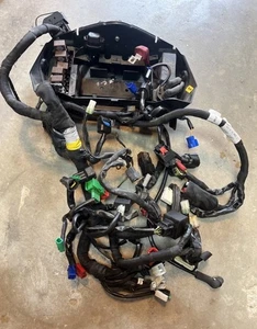 KTM RC 390 2015 arnés de cableado completo y relés - Imagen 1 de 8