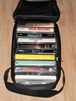 Lot 11 Cassettes w/case Easy listening/Jazz Julio Iglesias, Bolton, Kenny G & - Image 1 of 4