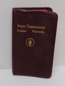 NEW TESTAMENT - VINTAGE 1941 NEW TESTAMENT PSALMS - PROVERBS - VEST POCKET BOOK - Picture 1 of 5
