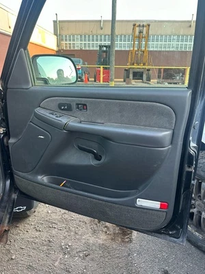2003 03 CHEVY SILVERADO 2500 Right Passenger Front Door Trim Panel Foto 1 de 3