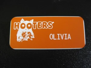 OLIVIA * Hooters Uniform Kellnerin NAMENSSCHILD ETIKETT! - Bild 1 von 2