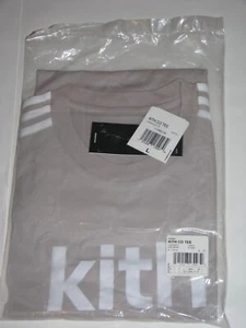 Camiseta Kith x Adidas Fútbol Flamingos Away Logotipo Gris/Blanca Para Hombre Grande ¡NUEVA! - Imagen 1 de 2