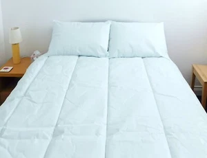 ComfortCare Waterproof and Wipe Clean,Anti-allergenic Super-king, Duvet 10.5 tog - Picture 1 of 8