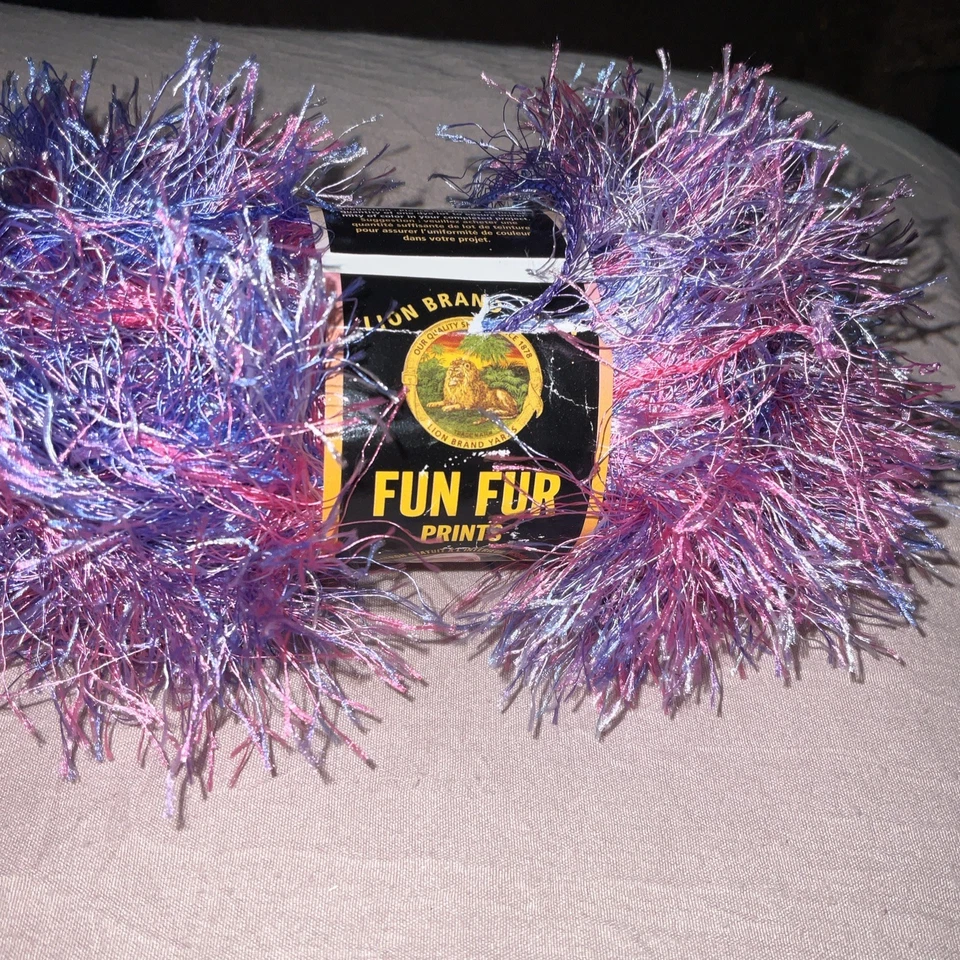 Fun Fur - Lion Brand - PURPLE & PINK "FIJI" -  Very Pretty - NEW BULKY 5  - Image 1 of 4