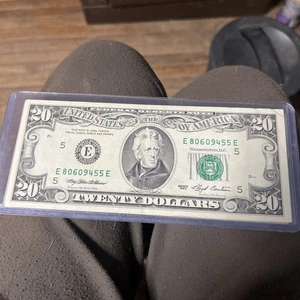 Cool Older 20$ Bill In Good Condition - Picture 1 of 2