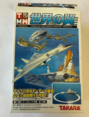 1/700 TAKARA WINGS OF THE WORLD SERIES O1, NORTH AMERICAN ROCKWELL B-1 "THE BONE - Image 1 of 4