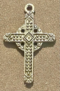 Dije colgante cruz tono plata 1,25" X 1" para manualidades o joyas - Imagen 1 de 2