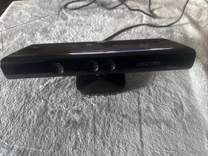 Official Microsoft Xbox 360 Kinect Motion Sensor Bar! ~ Works Great! Fast Ship! - Picture 1 of 4