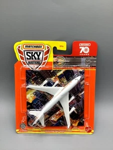 Matchbox Sky Busters Series White Speedy X-PRess Boeing 747-400 - Picture 1 of 3