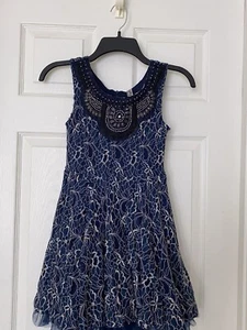 Girls Dress size 8 - Picture 1 of 7