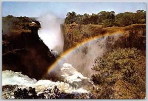 Postcard Africa Zimbabwe Victoria Falls Main Gorge from Devils Cataract Rainbow - Foto 1 di 2