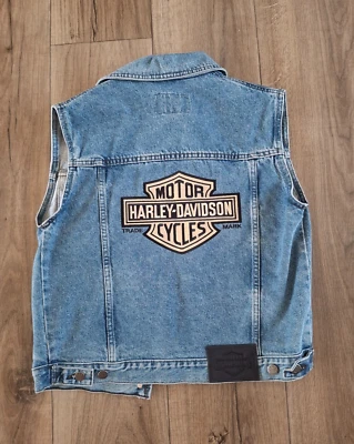 NWT HARLEY-DAVIDSON Women's Denim Trucker Vest Back Patch Biker Motorcycle S - Image 1 of 4