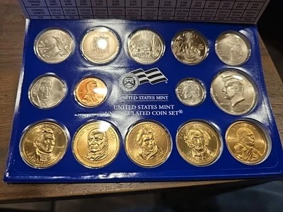 2008 Uncirculated Mint Philadelphia Coin Set - Image 1 of 3