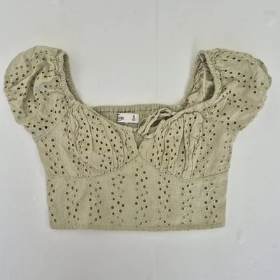 HOLLISTER Top Small Green Womens Short Sleeve Top Scoop Neck Cropped Lace - Image 1 of 4