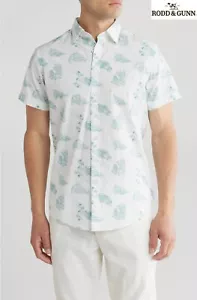 CAMICIA SPORTIVA RODD & GUNN NUOVA CON ETICHETTE $148 GREVILLE S/S COTONE STAMPA PIUMA SALVIA. TAGLIA L - Foto 1 di 8