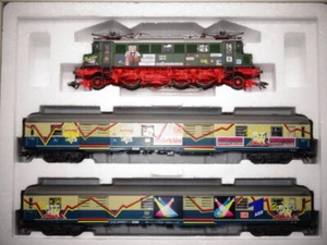 Märklin HO 2872 Zugpackung " Poptrain " 95  mit BR E 0401 digital in OVP - Bild 1 von 9