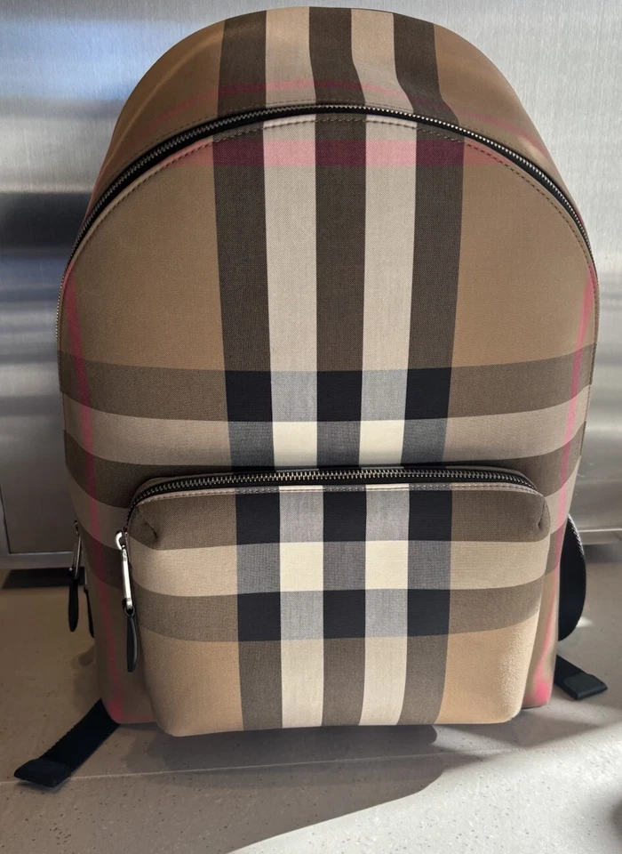 Burberry BookBag precio de venta sugerido por el fabricante 1645 USD Foto 1 de 3