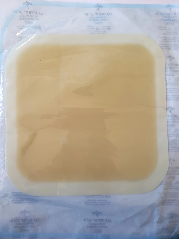 Apósito para heridas hidrocoloide satinado Exuderm de Medline: 6" x 6" Foto 1 de 1
