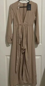 Noughts & Crosses Women’s BNWT Maxi Overlay Silver Sand Size 8 - Picture 1 of 9