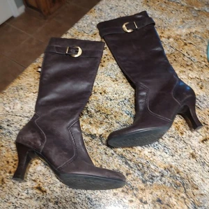 Gianni Bini Kan Kan kniehohe schokoladenfarbene Lederstiefel mit Absatz Reißverschluss Größe 8 - Bild 1 von 6