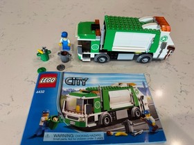 LEGO CITY: Garbage Truck (4432) with instruction Missing 1 Minifigure