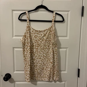 Lularoe Essential Trägertop Einzelhandel 32 $ - XL - Artikel #427 - Bild 1 von 6