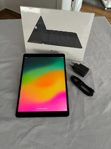 Apple iPad Pro 10.5“ (Modell 2017) – 64GB Speicher, WiFi und LTE, space gray - Bild 1 von 21